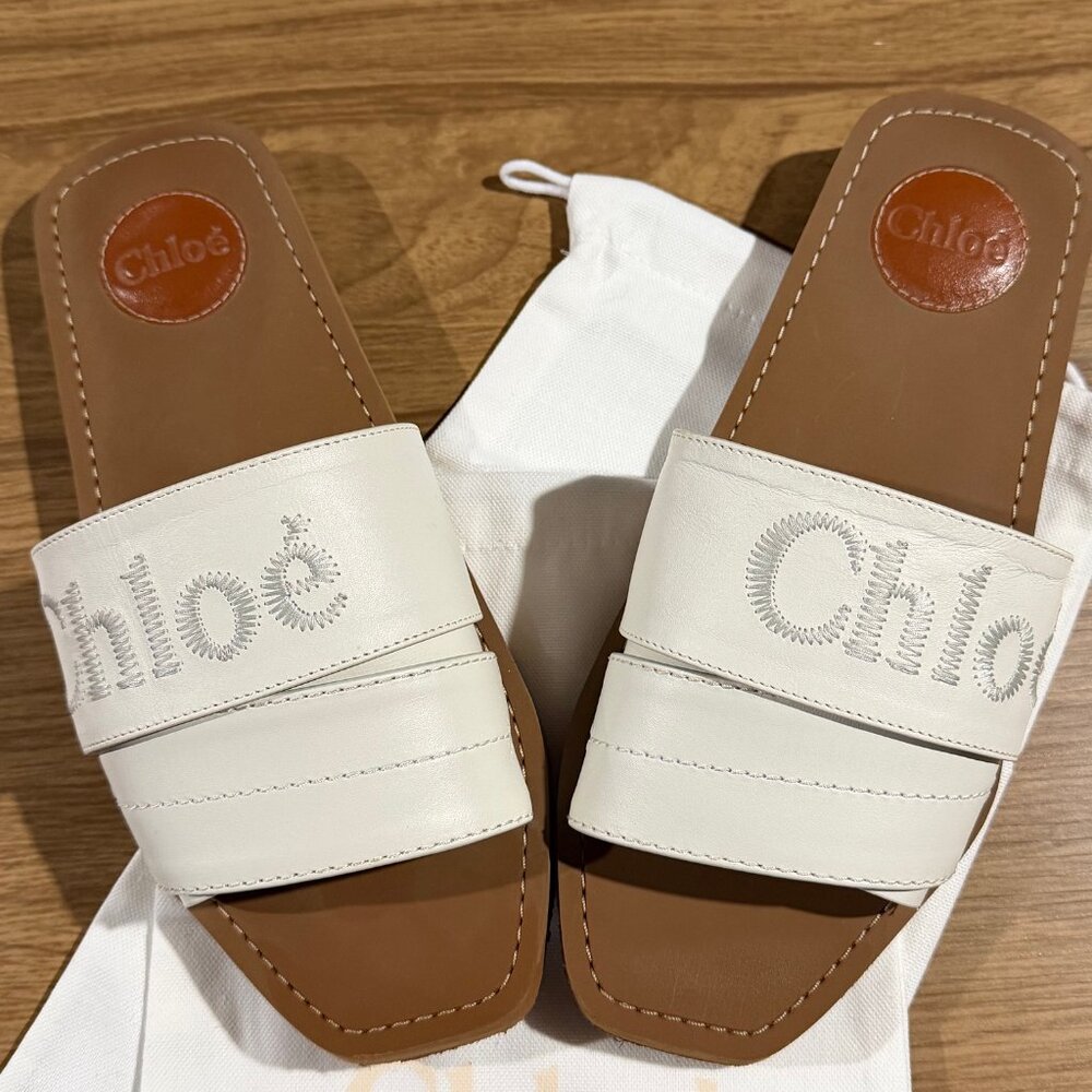 CHLOE Woody LEATHER Embroidered LOGO Mule